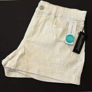 NWT BLANKNYC “The Fulton” Roll Up Short sz 8